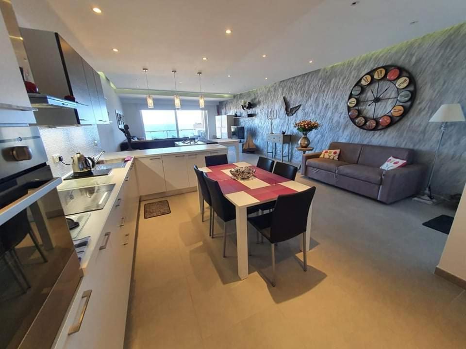 Sunset Holiday Apartment With Communal Pool + Views Ghajn Melel Buitenkant foto