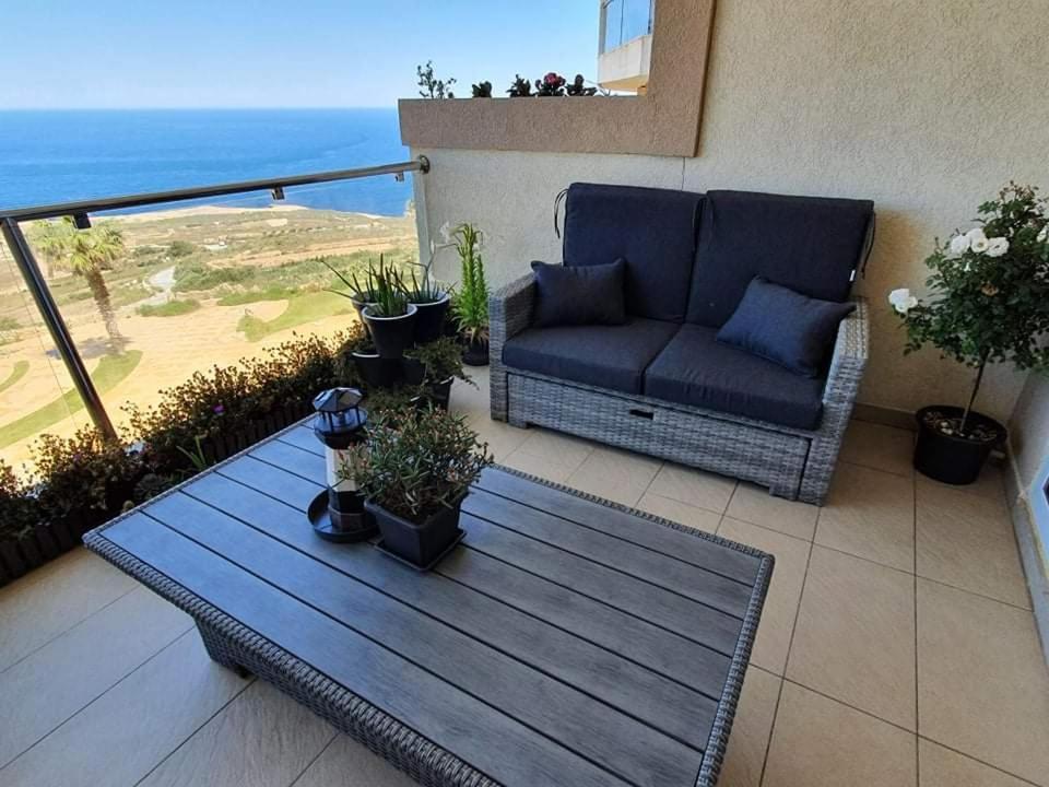 Sunset Holiday Apartment With Communal Pool + Views Ghajn Melel Buitenkant foto