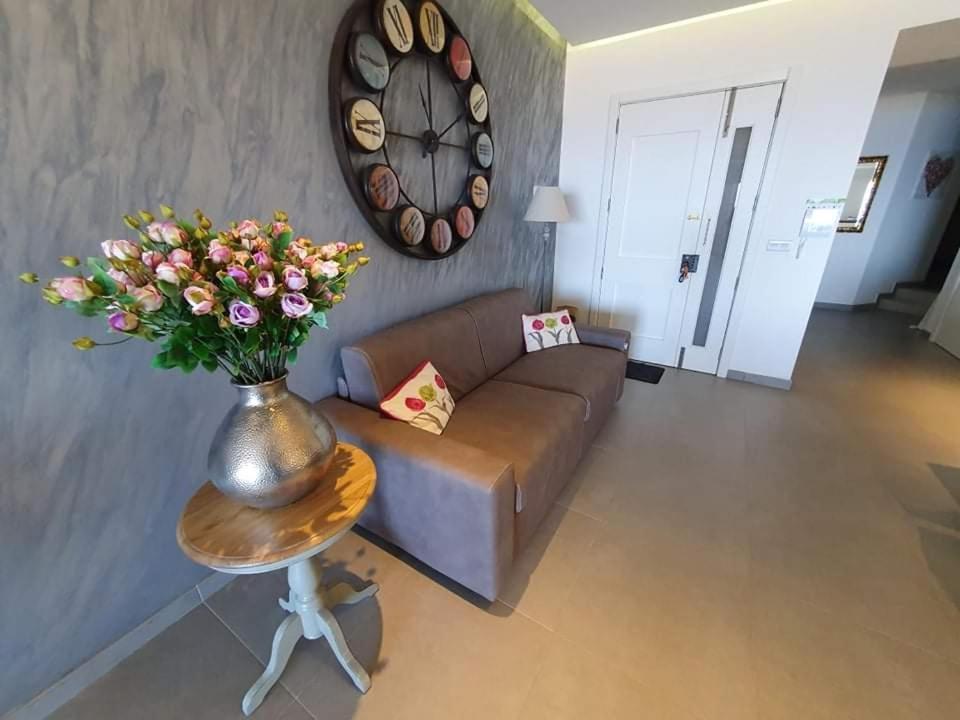 Sunset Holiday Apartment With Communal Pool + Views Ghajn Melel Buitenkant foto